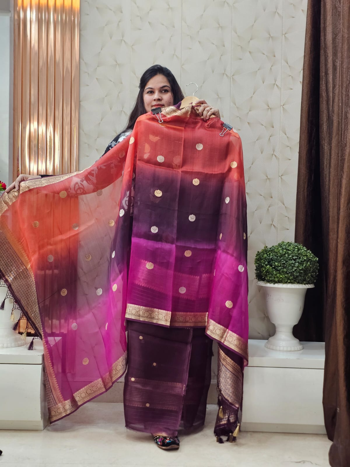 Kora Silk Shirt With Kora Bnarsi Silk Dupatta - 5