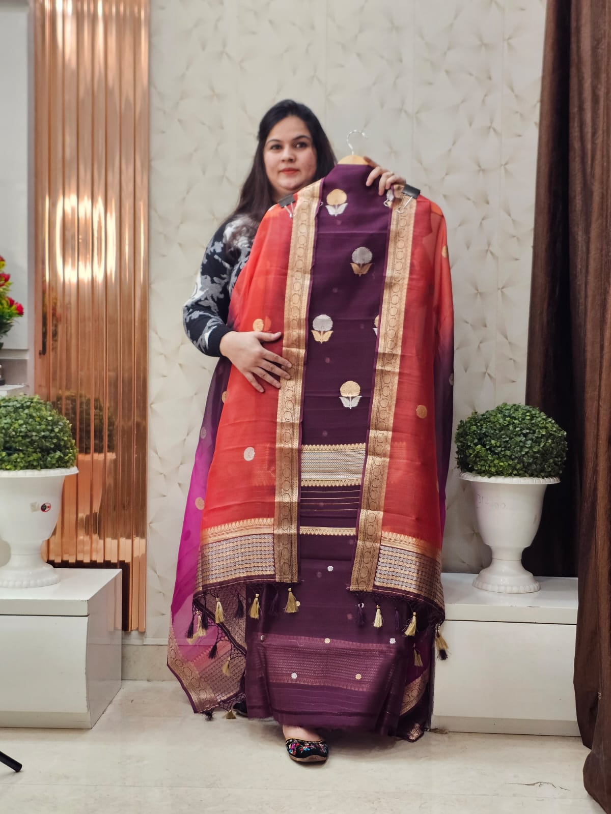 Kora Silk Shirt With Kora Bnarsi Silk Dupatta - 6